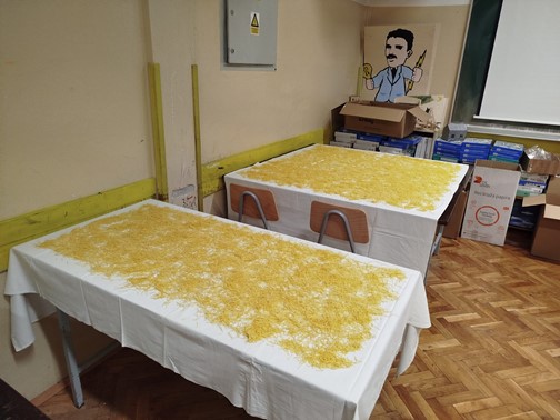 Radionica izrade domaćih rezanaca u učeničkoj zadruzi