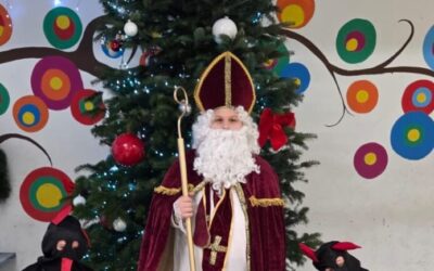 Posjet svetog Nikole i Krampusa u OŠ Vukovina